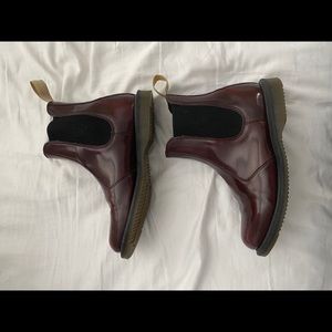 Dr. Marten 2976 Chelsea Boots - Cherry Red